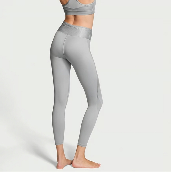 VICTORIA SECRET SPORT Essential Shine Pocket Leggings in Gray and Silver - Picture 2 of 14